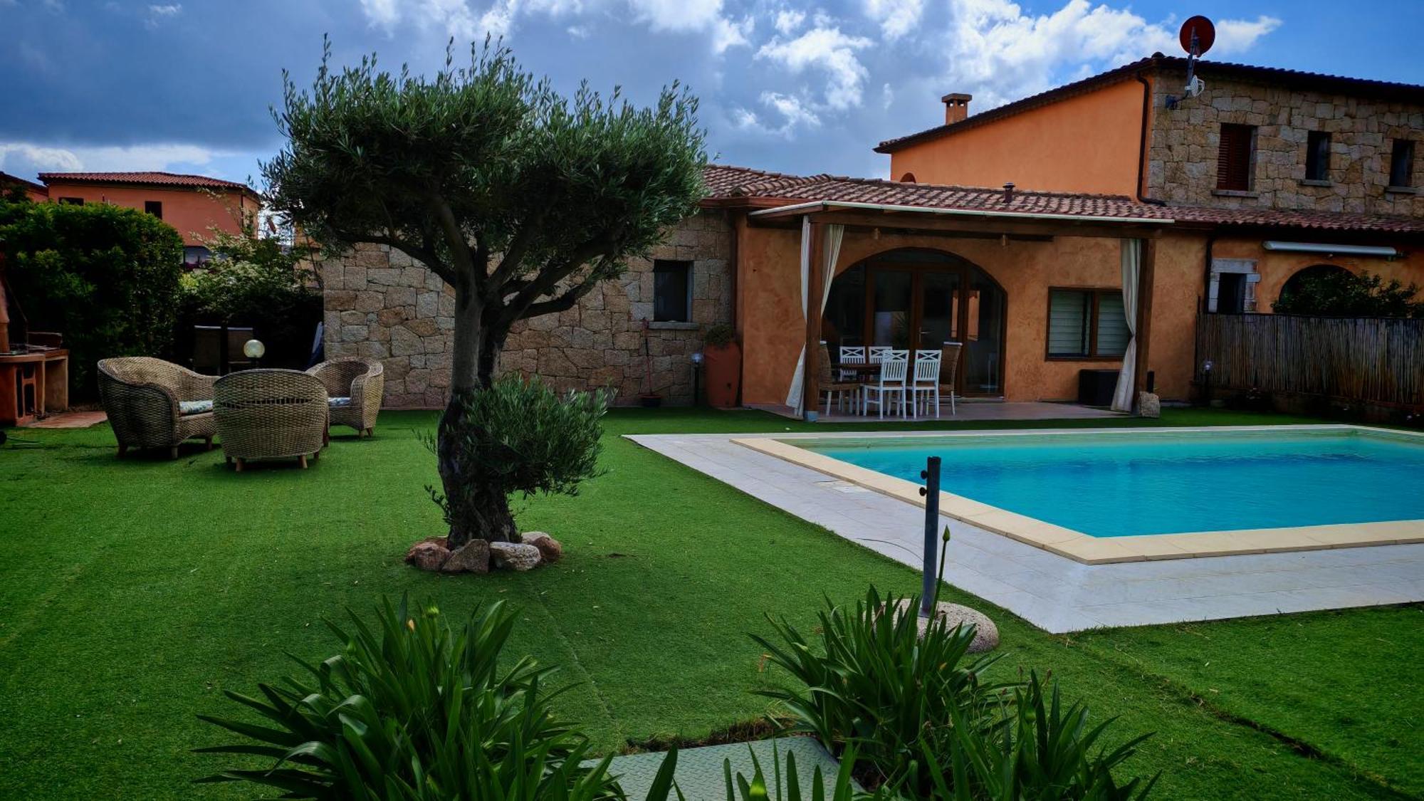 Villa Paola San Teodoro Con Piscina Privata Lu Lioni 외부 사진